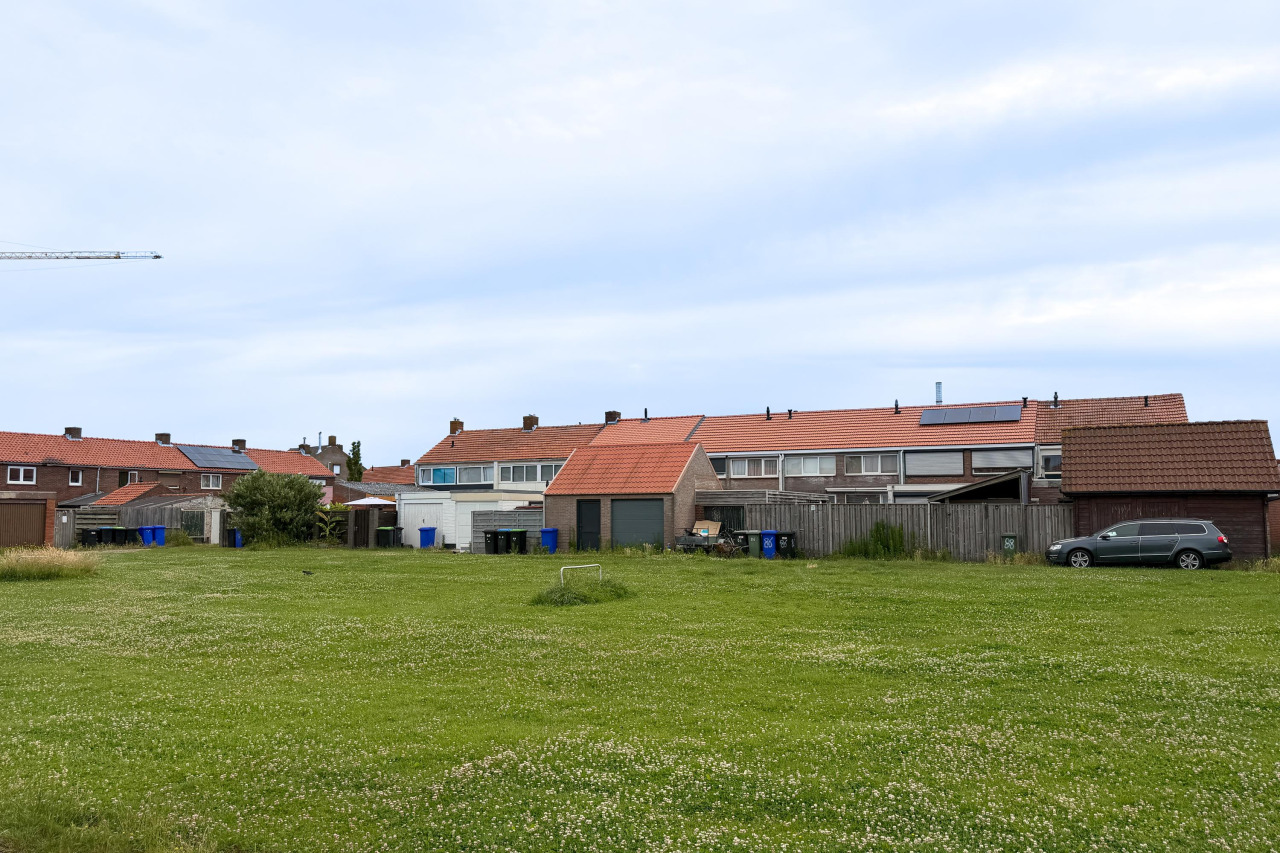 Tussenwoning te koop: Bosjesweg 66, Sluiskil