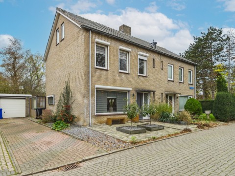 Madame Curiestraat 19