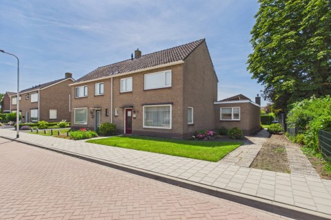 Pastoor Willemsstraat 2