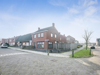 Burg. Geirnaerdtstraat  Burg. Geirnaerdtstraat 31 in Sint Jansteen