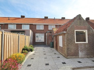  dr. Leenhoutsstraat 9 in Hoek
