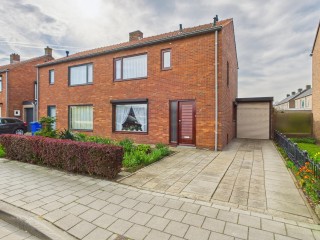  Bernhardstraat 25 in Westdorpe