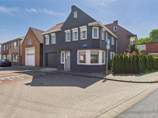  Pieter Paulusstraat 25 in Axel