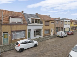 Kloosterlaan  Kloosterlaan 15 in Sas Van Gent