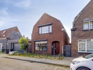 Middenstraat  Middenstraat 96 in Sluiskil