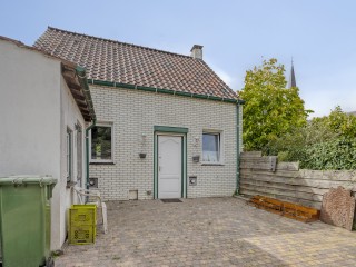 Achterstraat  Achterstraat 21 in Lamswaarde