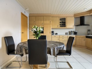 Vlasbloem  Vlasbloem 4 in Heikant