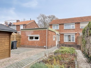 Pastoor Schetsstraat  Pastoor Schetsstraat 1B in Sint Jansteen