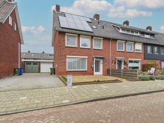  Koninginnelaan 30 in Terneuzen