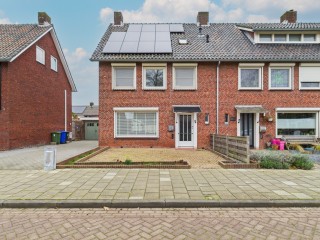  Koninginnelaan 30 in Terneuzen