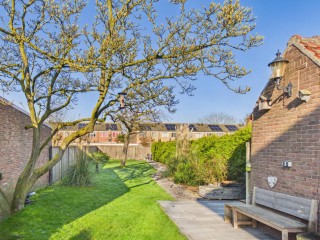 Kanaalzicht  Kanaalzicht 29 in Sluiskil