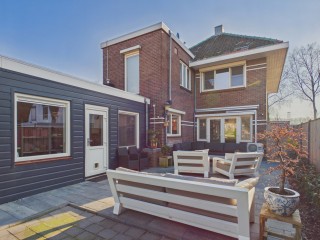 Kanaalzicht  Kanaalzicht 29 in Sluiskil