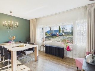 Kanaalzicht  Kanaalzicht 29 in Sluiskil