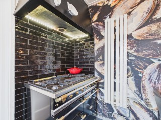 Kanaalzicht  Kanaalzicht 29 in Sluiskil