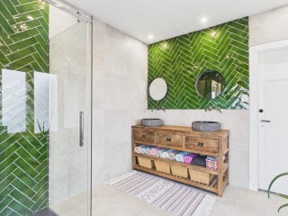 Kanaalzicht  Kanaalzicht 29 in Sluiskil