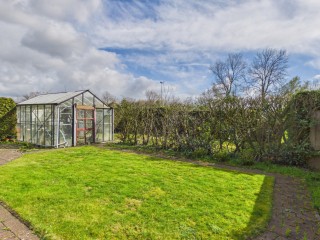 Kastanjestraat  Kastanjestraat 12 in Vogelwaarde