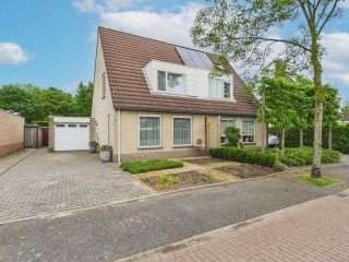  Korenbloem 9 in Hulst