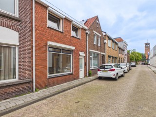 Weststraat  Weststraat 10 in Philippine