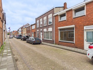 Weststraat  Weststraat 10 in Philippine