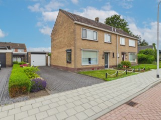 Pastoor Willemsstraat  Pastoor Willemsstraat 4 in Lamswaarde