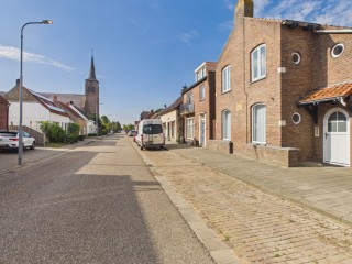 Dorpsstraat  Dorpsstraat 67 in Graauw