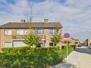 Bernhardstraat  Bernhardstraat 13 in Hoek