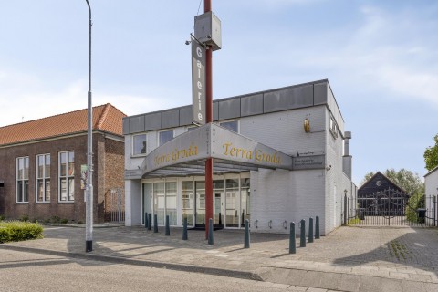 Dorpsstraat 44