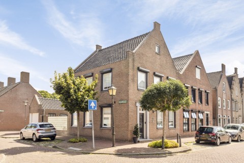 Godsplein 11