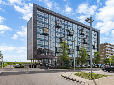 Waterfront 382